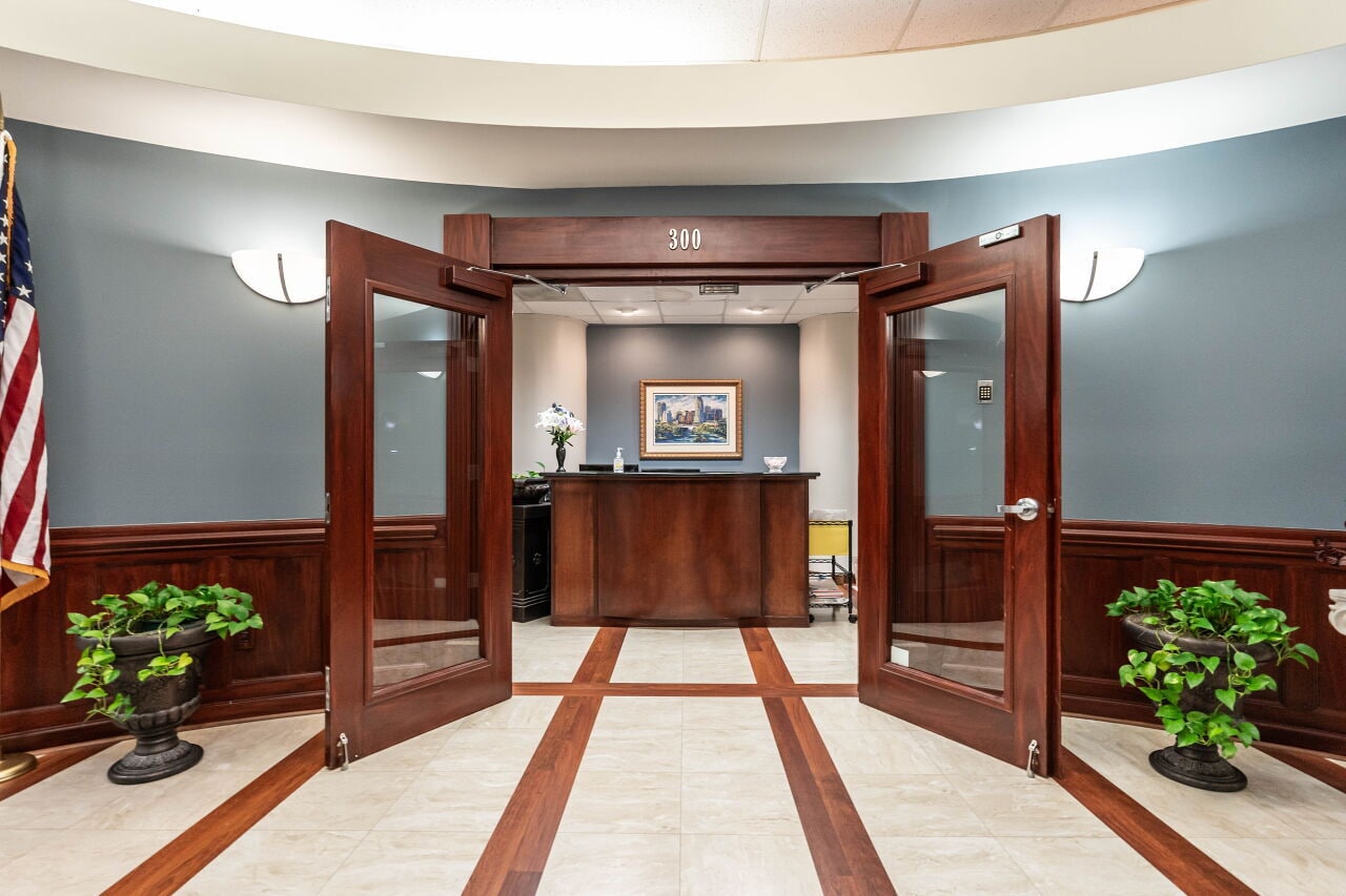 4030 Wake Forest Rd, Raleigh, NC à louer Photo de l’immeuble– Image 1 sur 2