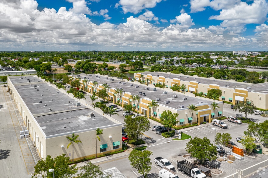 1801-1867 Banks Rd, Margate, FL à louer - Aérien – Image 3 sur 6