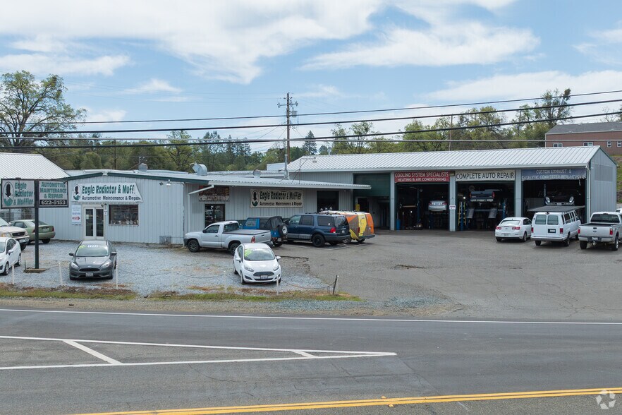 5694 Mother Lode Dr, Placerville, CA à vendre - Photo de l’immeuble – Image 2 sur 4