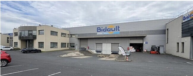 Plus de détails pour 36 Boulevard Louise Michel, Gennevilliers - Bureau, Local d'activités à louer