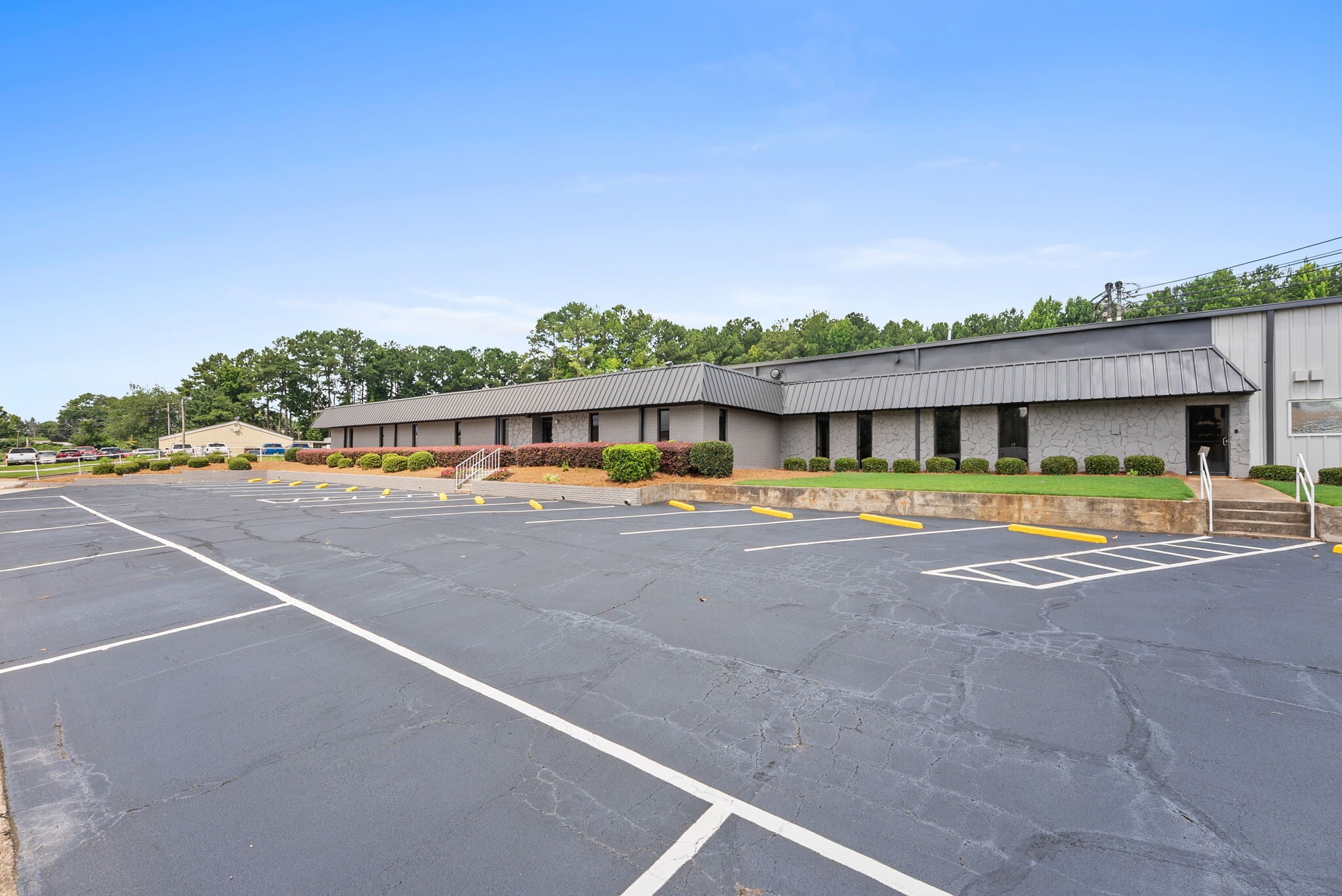 154 Industrial Park Cir, Lawrenceville, GA à louer Photo intérieure– Image 1 sur 16