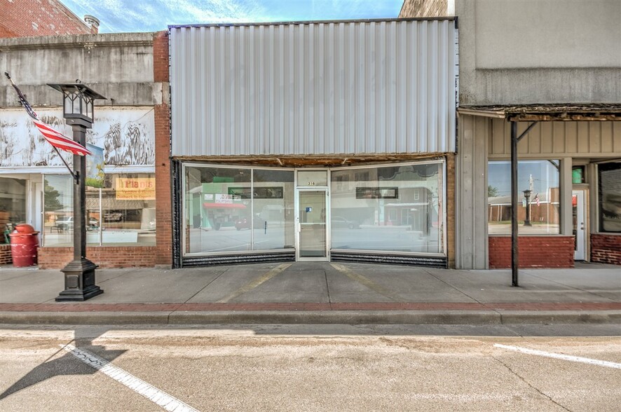 316 E Don Tyler Ave, Dewey, OK à vendre - Photo de l’immeuble – Image 2 sur 8