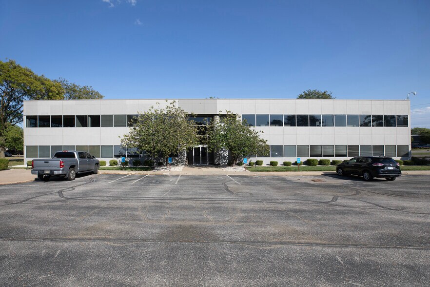 8600 Farley St, Overland Park, KS à louer - Photo de l’immeuble – Image 2 sur 18