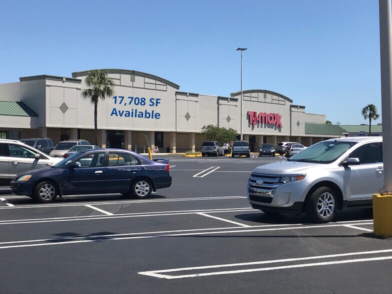 2605-2851 E Gulf to Lake Hwy, Inverness, FL à louer - Photo de l’immeuble – Image 1 sur 3