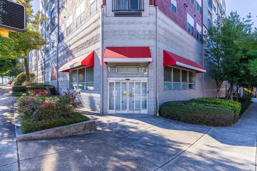 433 Highland Ave NE, Atlanta, GA à louer - Photo principale – Image 1 sur 4