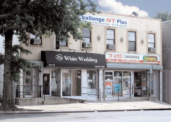 211-12-211-18 Northern Blvd, Bayside, NY à vendre Photo principale– Image 1 sur 7