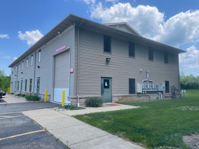 14515 Mackey Rd, Holly, MI à vendre - Photo de l’immeuble – Image 3 sur 15