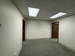 2055 S Oneida St, Denver, CO à louer Photo intérieure– Image 2 sur 3