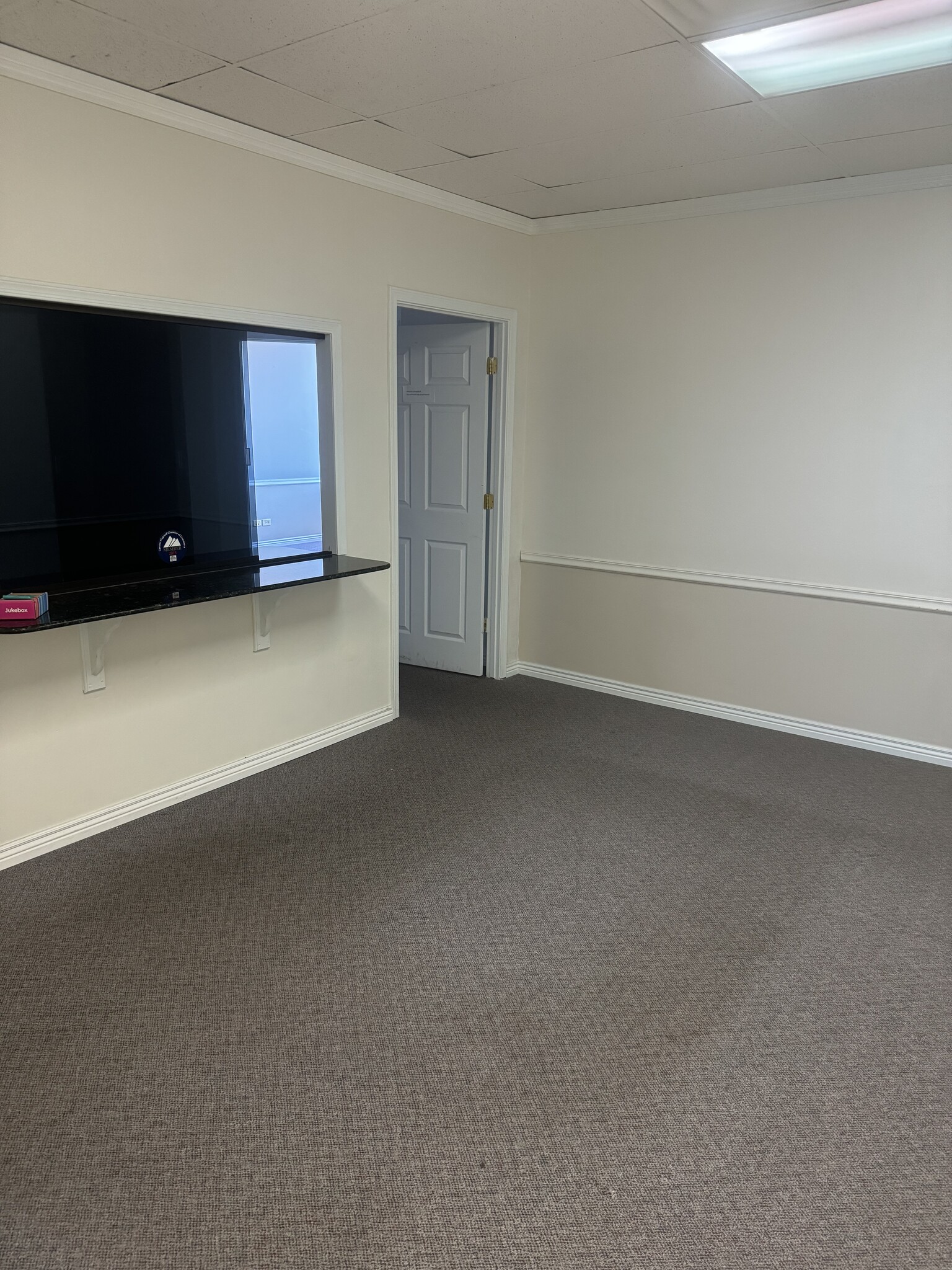 121 E Birch Ave, Flagstaff, AZ à louer Photo intérieure– Image 1 sur 5