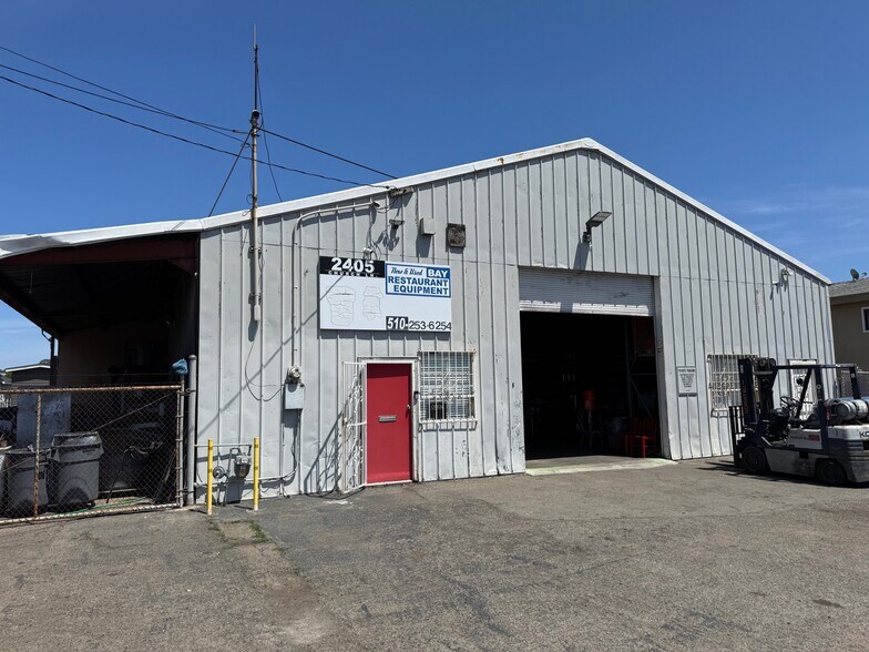 2405 Church Ln, San Pablo, CA à vendre - Photo de l’immeuble – Image 1 sur 7