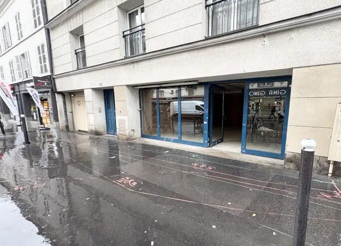Local commercial dans Paris à louer - Photo de l’immeuble – Image 1 sur 7