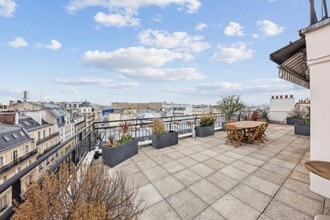 43 Rue De Naples, Paris, PAR - Vue aérienne vue de carte - Image1