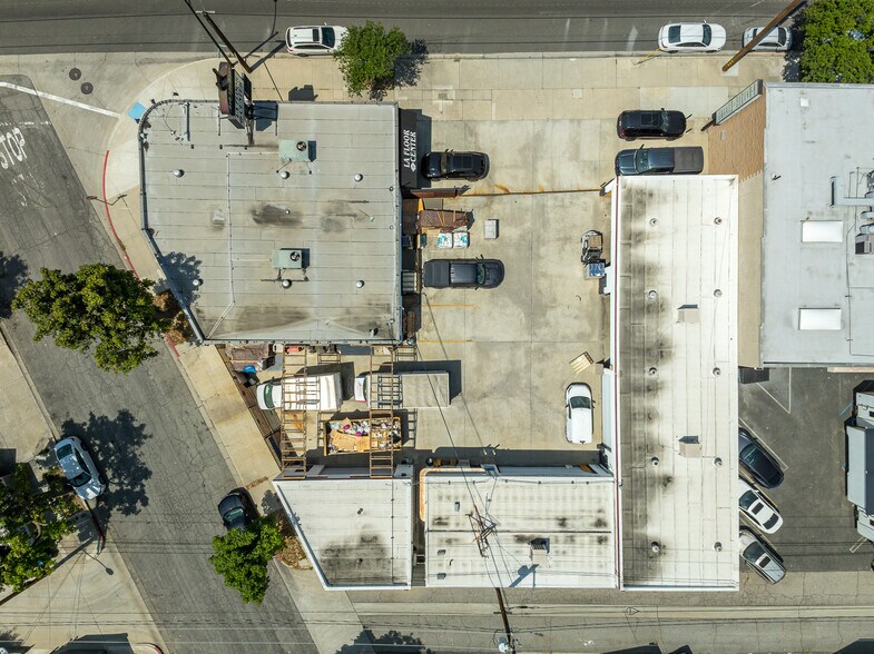 300-302 N Victory Blvd, Burbank, CA à louer - Aérien – Image 3 sur 25
