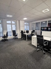 35 Rue De Courcelles, Paris à louer Photo de l’immeuble– Image 1 sur 6