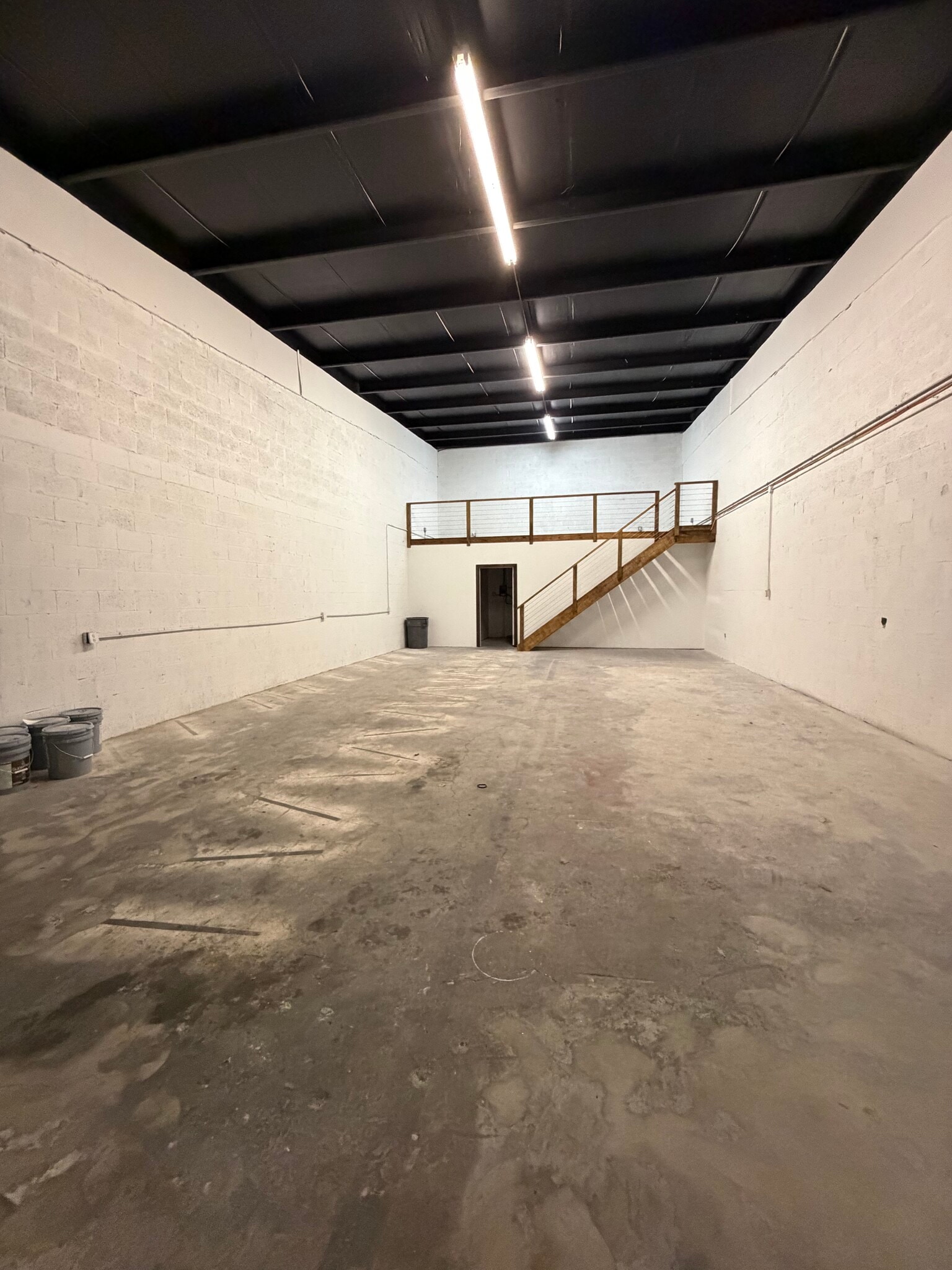 4755 Mercantile Ave, Naples, FL à louer Photo intérieure– Image 1 sur 3