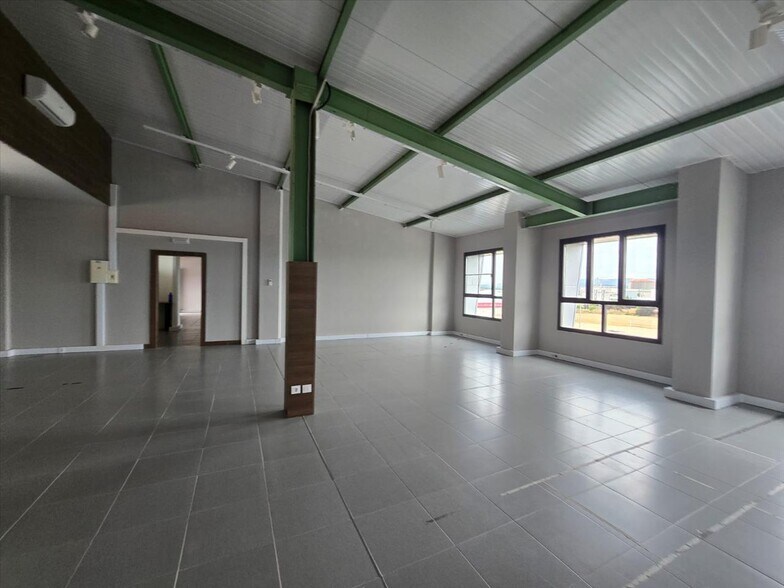 Polígono Industrial Bayas, 16, Miranda de Ebro, Burgos à vendre - Photo de l’immeuble – Image 3 sur 10