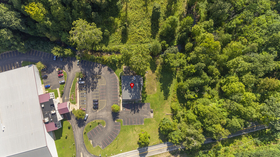 715 Craigdell Rd, New Kensington, PA à vendre - Aérien – Image 2 sur 44