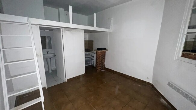 Plus de détails pour Bureau à vendre