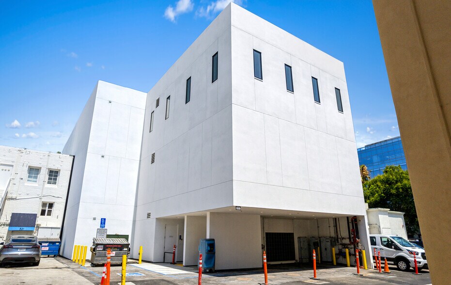 315-319 N Beverly Dr, Beverly Hills, CA à louer - Photo de l’immeuble – Image 3 sur 14