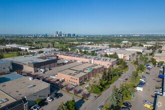 1725 30th Ave NE, Calgary, AB - VUE AÉRIENNE  vue de carte - Image1