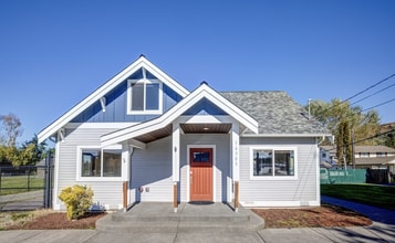 16303 64th St E, Sumner, WA à louer Photo de l’immeuble– Image 1 sur 8