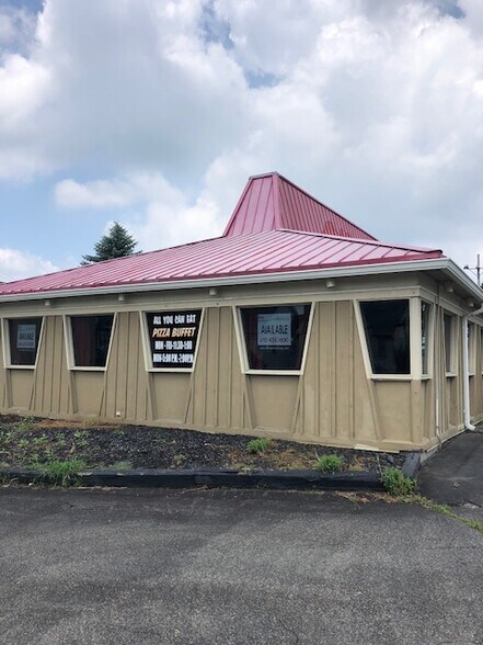 580 S Broad St, Nazareth, PA à louer - Photo de l’immeuble – Image 2 sur 4