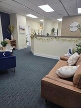 45-47 Orient Way, Rutherford, NJ à louer Photo de l’immeuble– Image 2 sur 6