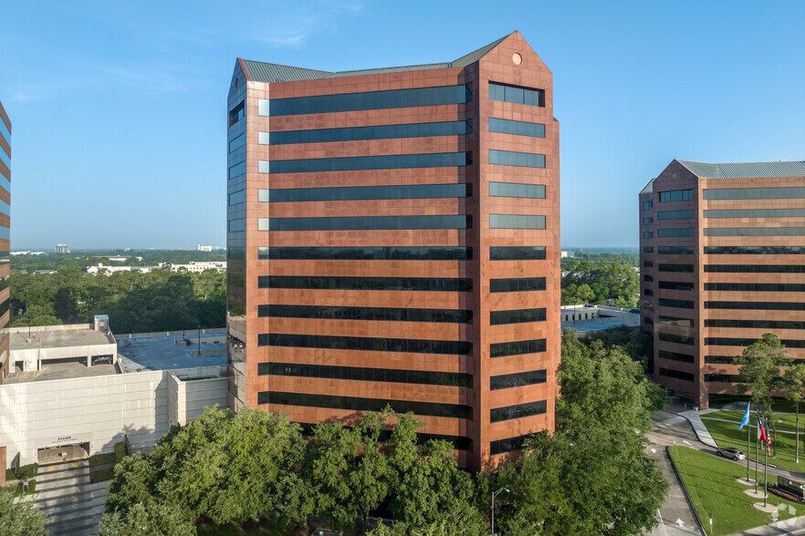 757 N Eldridge Pky, Houston, TX à vendre - Photo de l’immeuble – Image 3 sur 32