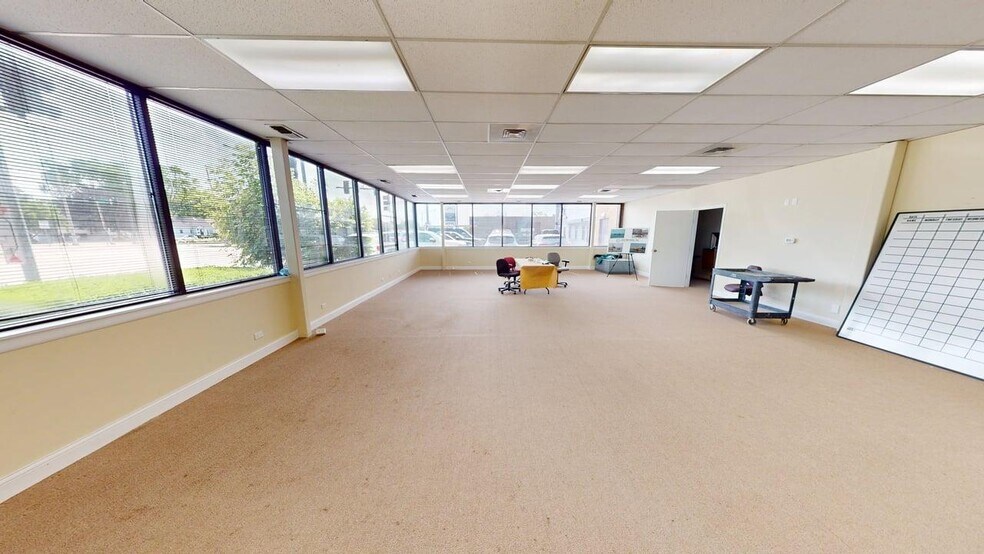 1235 E Davis, Arlington Heights, IL à vendre - Photo de l’immeuble – Image 3 sur 29