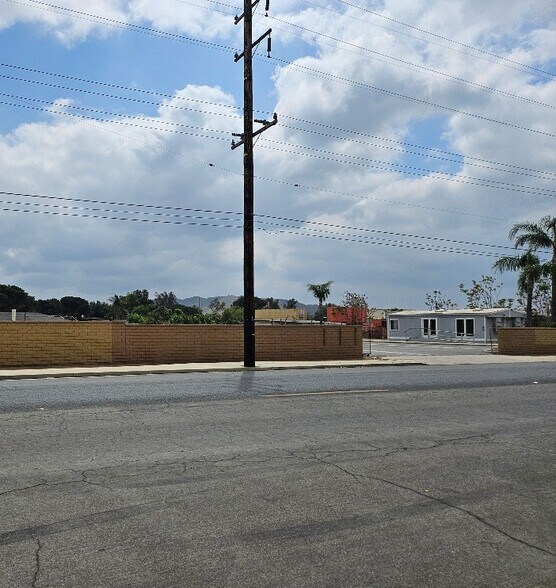 4620 Felspar St, Jurupa Valley, CA à vendre - Photo de l’immeuble – Image 3 sur 6