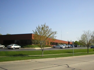 Plus de détails pour 2004 Fox Dr, Champaign, IL - Bureau à vendre