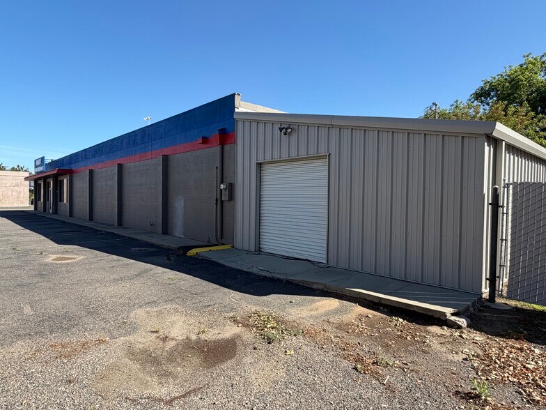 1730-1755 Jackson Ave, Escalon, CA à vendre - Photo de l’immeuble – Image 2 sur 7