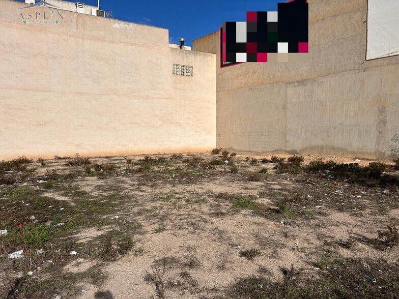 Terrain dans Monforte del Cid, Alicante à vendre - Photo de l’immeuble – Image 1 sur 1