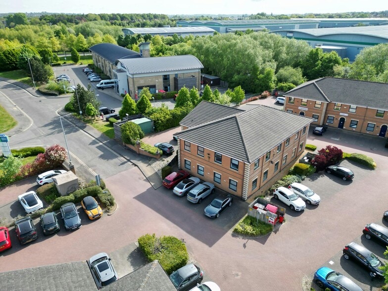 Loake Close, Northampton à louer - Aérien – Image 2 sur 3