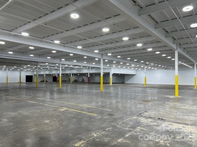 2146 Highland Ave NE, Hickory, NC à louer - Photo de l’immeuble – Image 3 sur 15