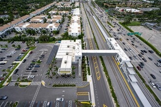 19790 W Dixie Hwy, Aventura, FL - VUE AÉRIENNE  vue de carte
