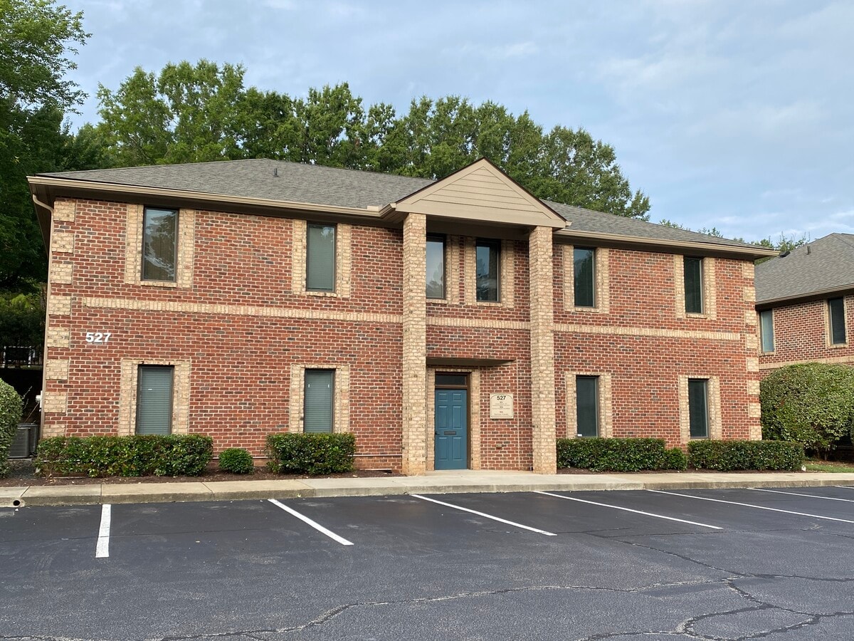 527 Keisler Dr, Cary, NC 27518 - Lot 102 -  - Photo intérieure - Image 1 of 8