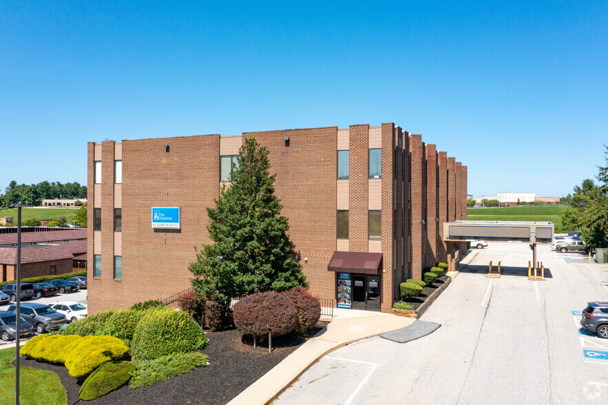 532 Baltimore Blvd, Westminster, MD à louer - Photo de l’immeuble – Image 2 sur 5