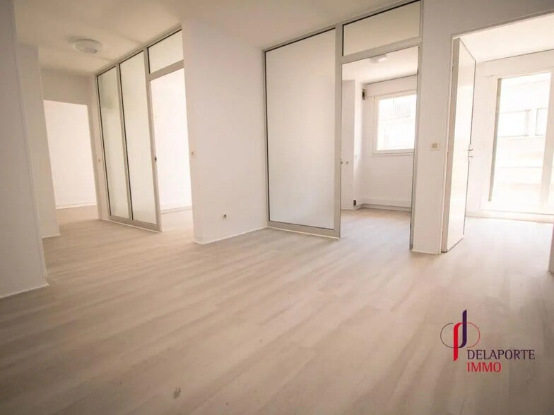 26 Rue Sérè-Depoin, Pontoise à louer - Photo de l’immeuble – Image 2 sur 9