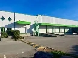 Local d’activités dans Genas à louer - Photo de l’immeuble – Image 3 sur 3