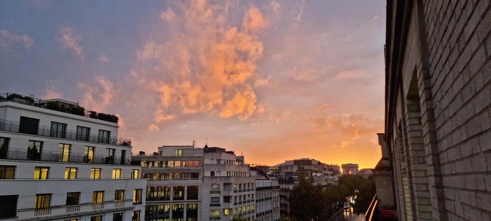 160 Boulevard Haussmann, Paris à louer - Photo de l’immeuble – Image 1 sur 14