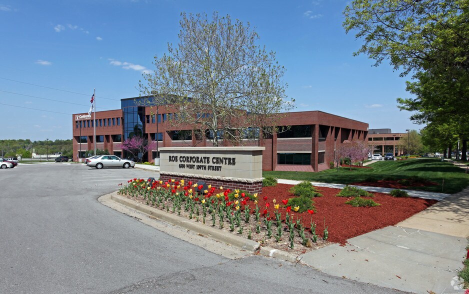 4550 W 109th St, Overland Park, KS à louer - Photo de l’immeuble – Image 1 sur 3