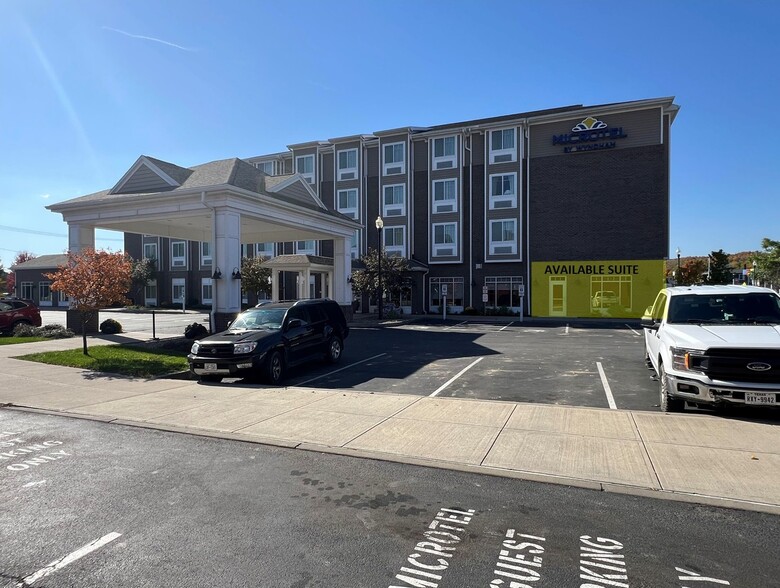 124 Elm St, Penn Yan, NY à louer - Photo principale – Image 1 sur 3