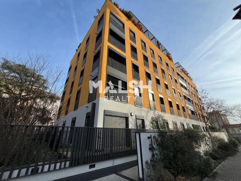 Bureau dans Lyon à vendre - Photo de l’immeuble – Image 2 sur 19