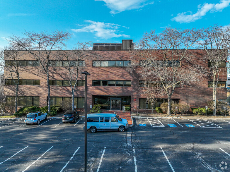 204 Second Ave, Waltham, MA à louer - Photo de l’immeuble – Image 3 sur 5