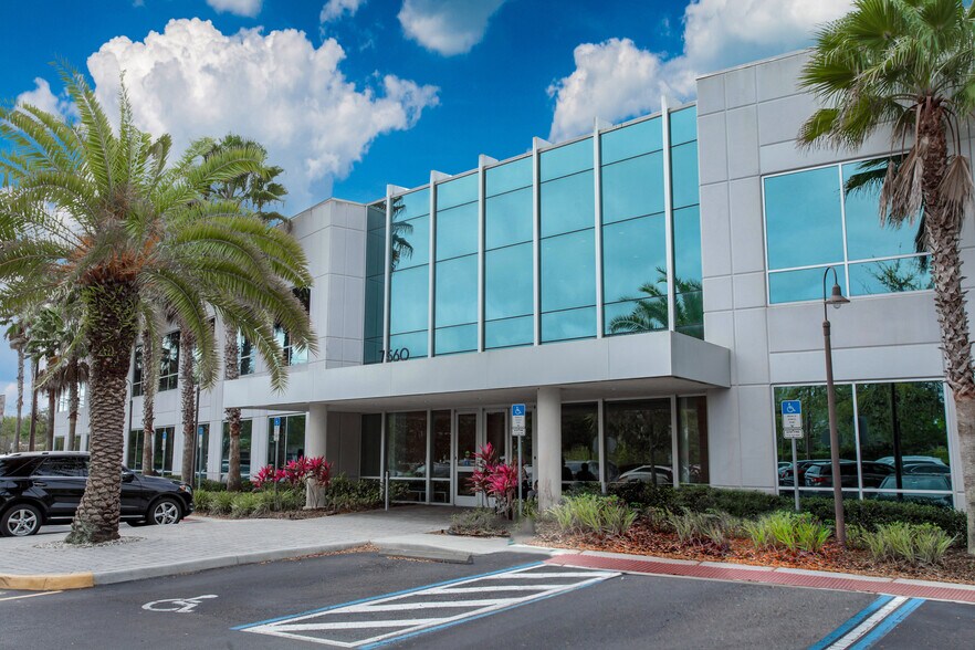 7560 Red Bug Lake Rd, Oviedo, FL à vendre - Photo de l’immeuble – Image 1 sur 15