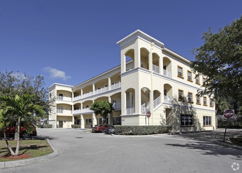 100 N State Road 7, Margate, FL à vendre - Photo de l’immeuble – Image 3 sur 6
