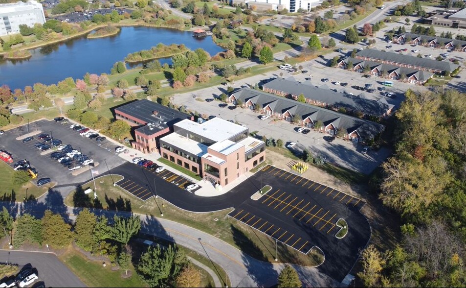 120 Marina Dr, Rochester, NY à louer - Photo de l’immeuble – Image 3 sur 13