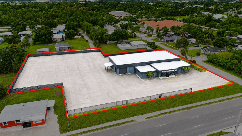 25115 Marion Ave, Punta Gorda, FL à louer - Photo de l’immeuble – Image 2 sur 17