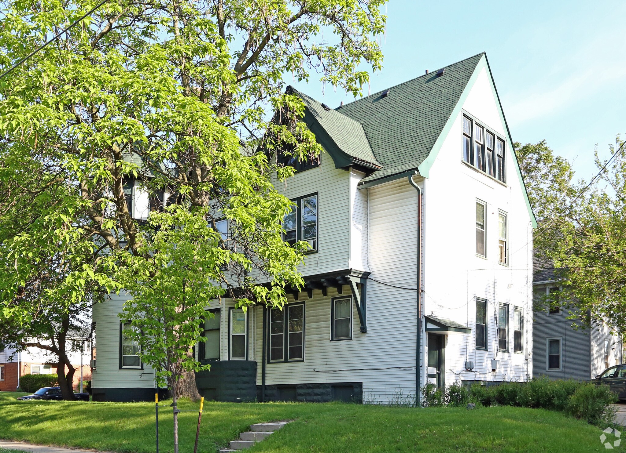 924 S 19th St, Milwaukee, WI à vendre Photo de l’immeuble– Image 1 sur 34